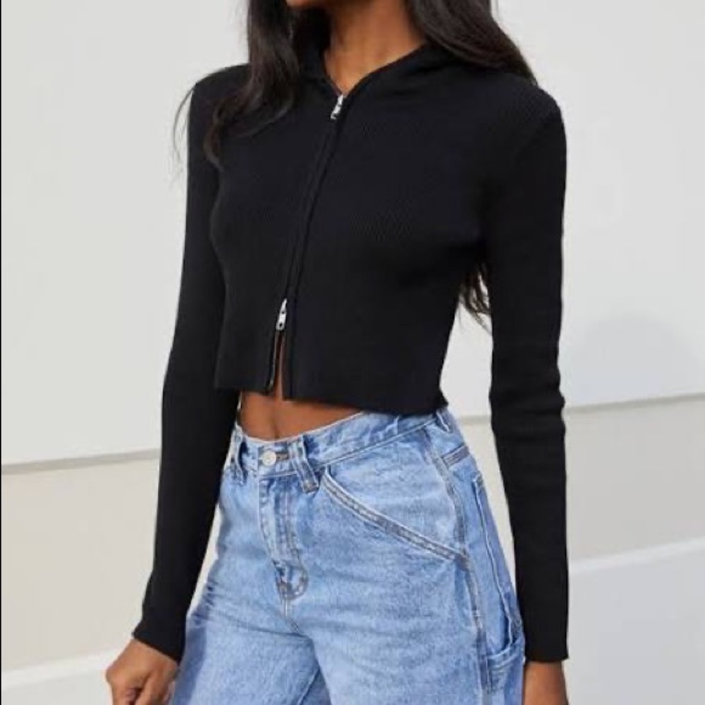 Brandy Melville Arden black hoodie